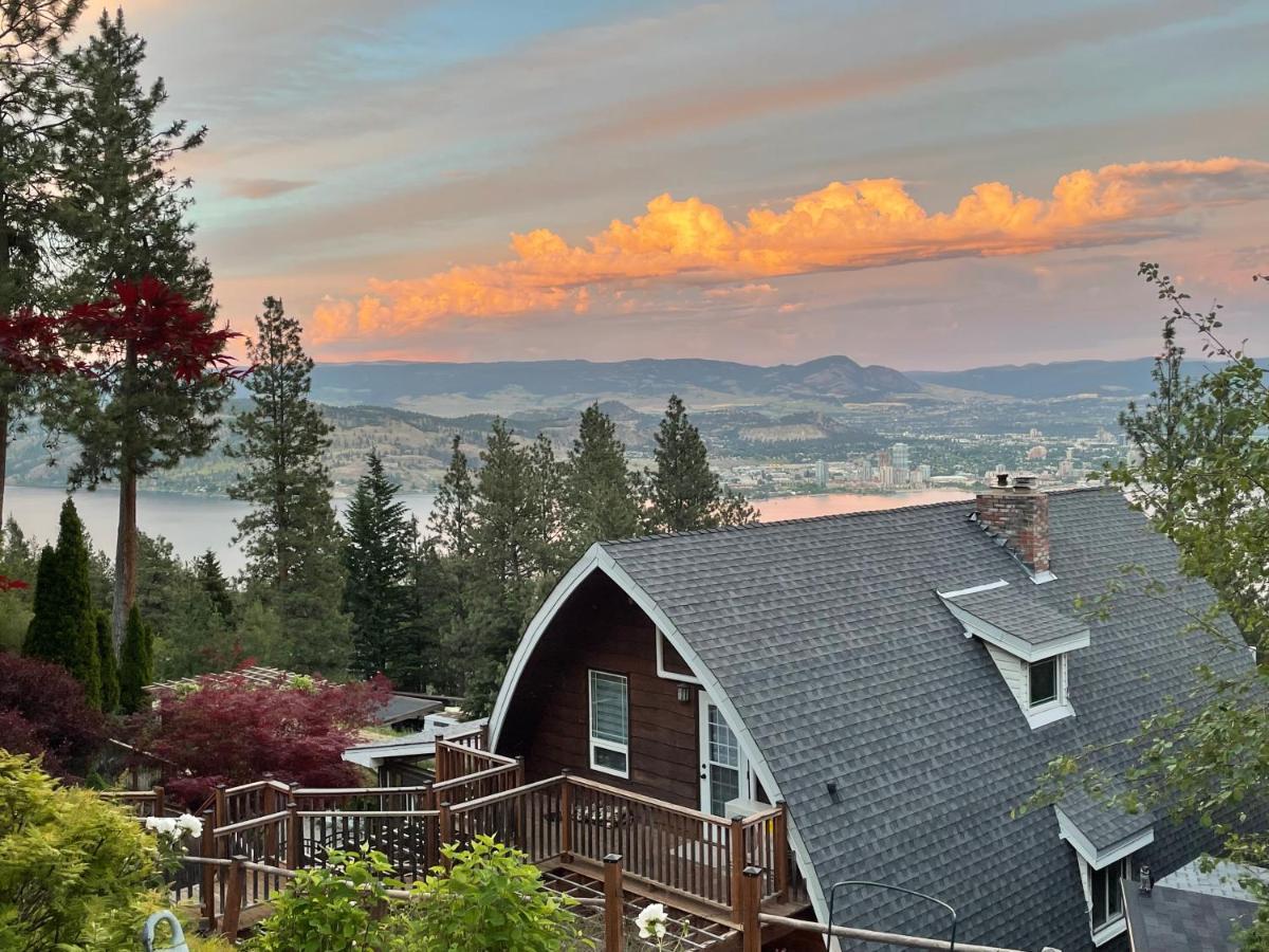 Les Chambres Roses West Kelowna Esterno foto